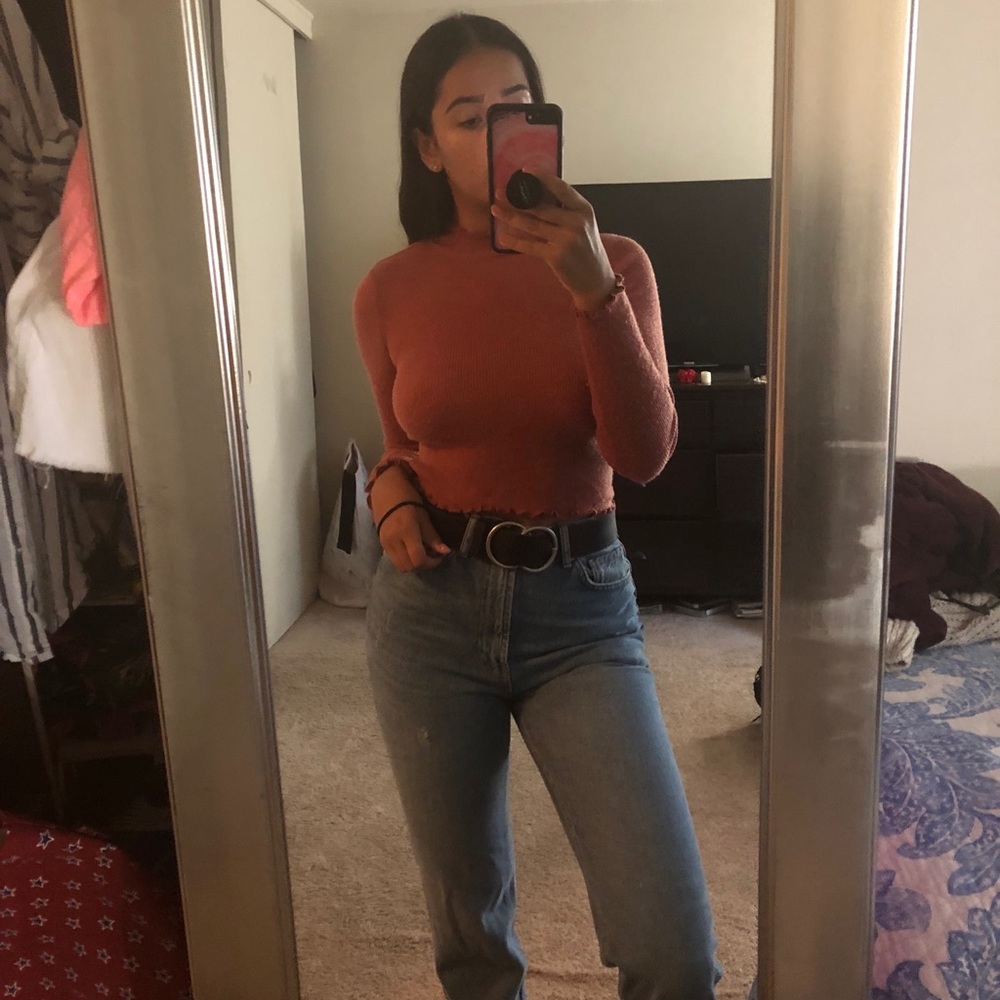 Dusty pink turtle neck